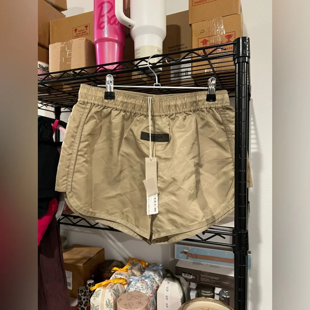 NWT Essentials Fear Of God Women's Desert Taupe Running Shorts, MED